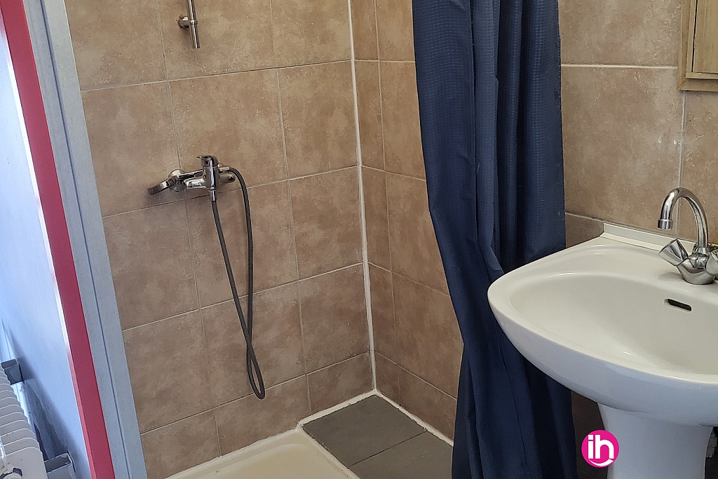 salle d'eau ouverte chambre 1