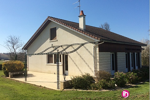 Location de meublé : CIVAUX, Maison Type 5 au calme à 3mn du centre et des commerces