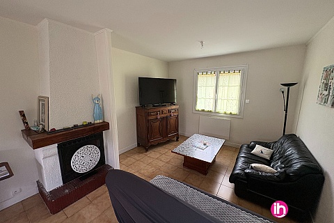 Location de meublé : DAMPIERRE - Logement 3 chambres, 4 lits - 8 minutes centrale