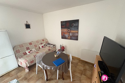 Location de meublé : GIEN DAMPIERRE Bel appartement de type F2, Nevoy