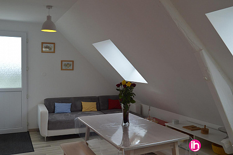 Location de meublé : BEAUVAL BLOIS, Maison deux chambres, Villentrois