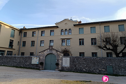 Location pour salarié en déplacement de meublé : TRI/CRUAS : chambre 1 pers avec sdb privative, jardin & parking-Viviers