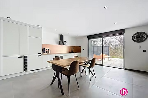 Location pour salarié en déplacement de meublé : BUGEY : Loft T3 4 Pers. | 2 lits doubles | Climatisation | Proche Bugey & Lyon St-Exupéry