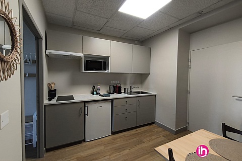 Location de meublé : CRUAS : appartement 3 personnes - 1 chambre, clim - Viviers