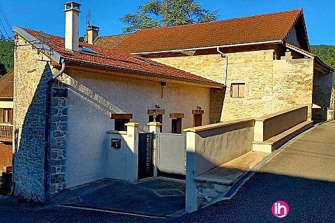 Location de meublé : Jolie Maison de Village